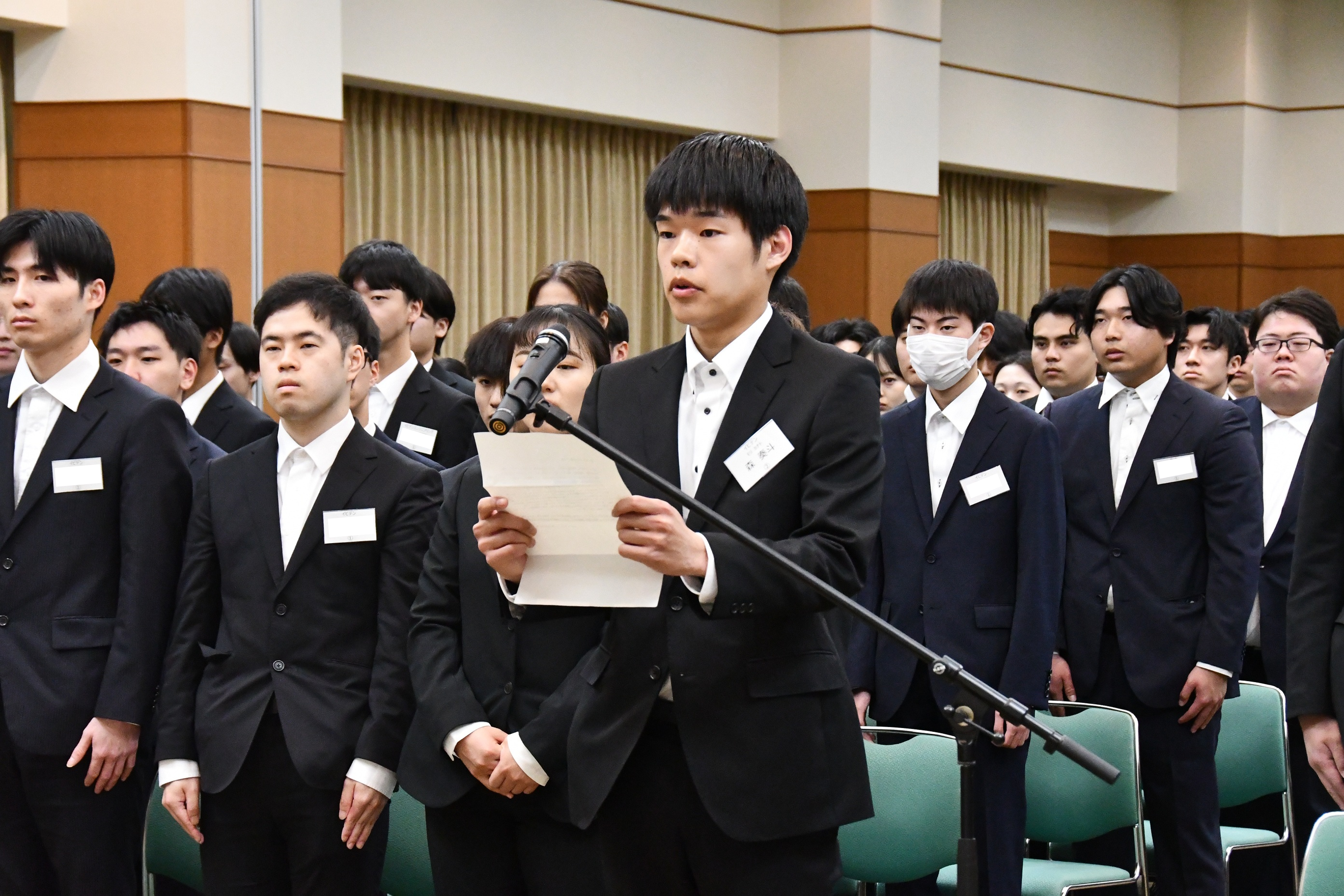 新入社員による宣誓